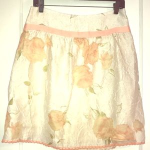 Beautiful floral skirt w/ some flaws